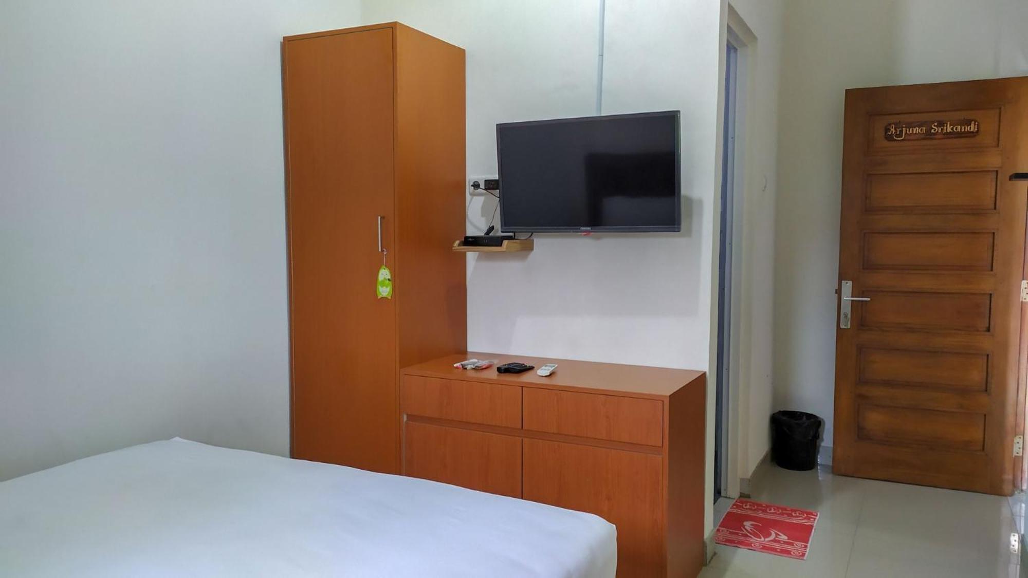 Omah Leren Mitra Reddoorz Near Gembiraloka Zoo Yogyakarta Hotell Exteriör bild